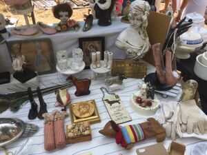GROTE BROCANTERIE VAN DE JAARMARKT - LEUVEN