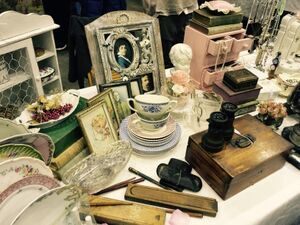 BROCANTERIE met ARTISANALE MAKERSMARKT